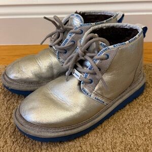 UGG x Kisses Kids' Silver and Blue Boots